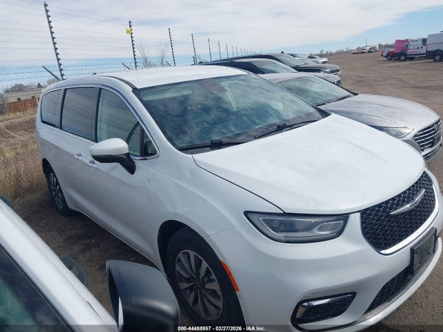 Chrysler Pacifica Hybrid Touring L 2023 2C4RC1L74PR518142 Image 13