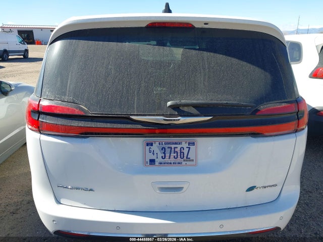 Chrysler Pacifica Hybrid Touring L 2023 2C4RC1L74PR518142 Image 16