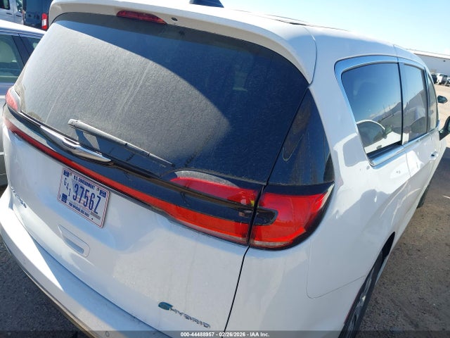 Chrysler Pacifica Hybrid Touring L 2023 2C4RC1L74PR518142 Image 4