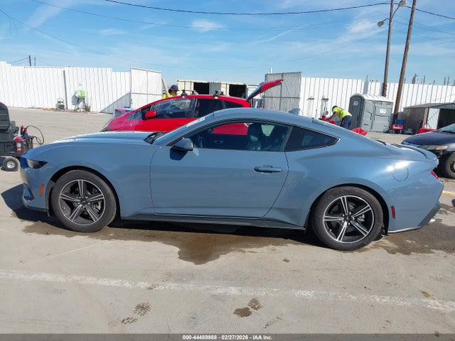 Ford Mustang Ecoboost Premium Fastback 2025 1FA6P8TH2S5116155 Image 14