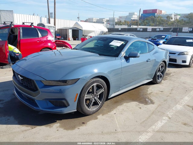 Ford Mustang Ecoboost Premium Fastback 2025 1FA6P8TH2S5116155 Image 2