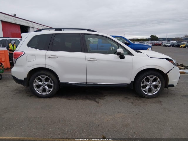 JF2SJAWC0HH571676 Subaru Forester 2.5i Touring