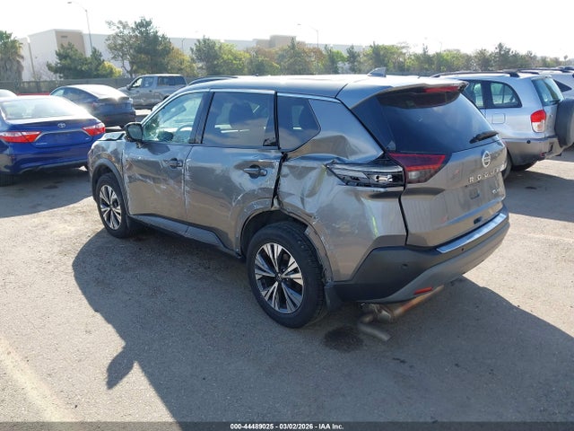 5N1AT3BB4MC695904 Nissan Rogue Sv Intelligent Awd