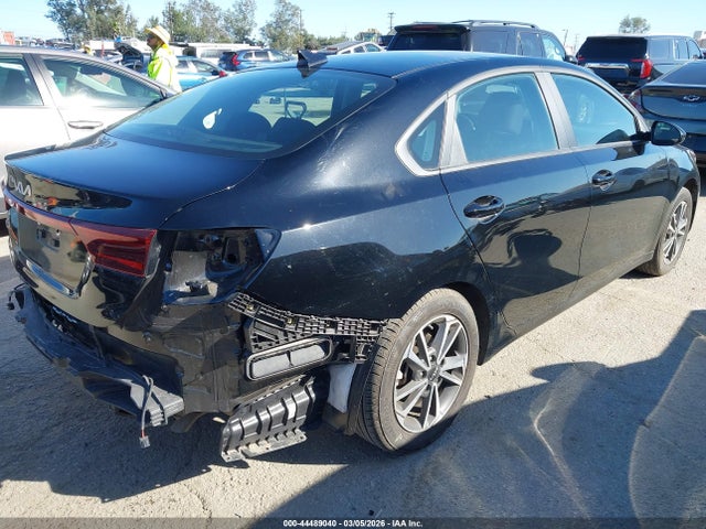 3KPF24AD9RE754905 KIA Forte Lxs