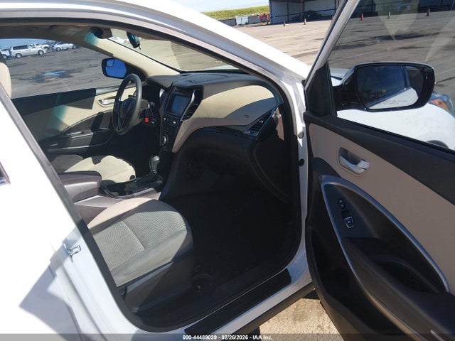5NMZU3LB8HH013696 Hyundai Santa Fe Sport 2.4l