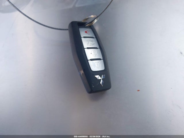 2025 MITSUBISHI OUTLANDER JA4J4VA89SZ035574 Photo 10