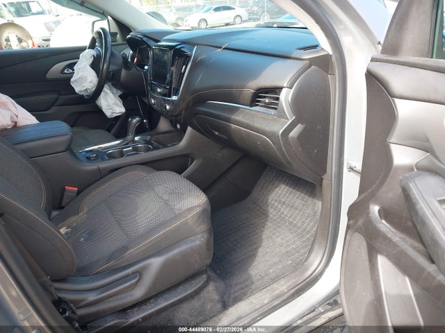1GNEVGKW8KJ206673 Chevrolet Traverse 1lt