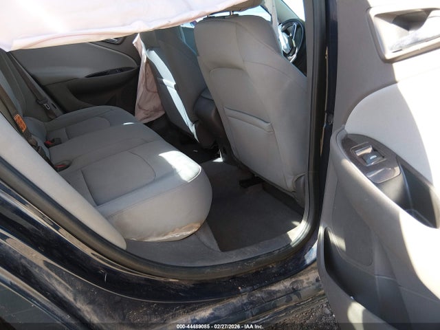 1G1ZB5ST8GF340597 Chevrolet MALIBU LS