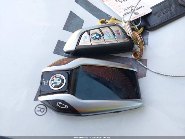 2017 BMW 740I WBA7E2C52HG739745 Photo 10