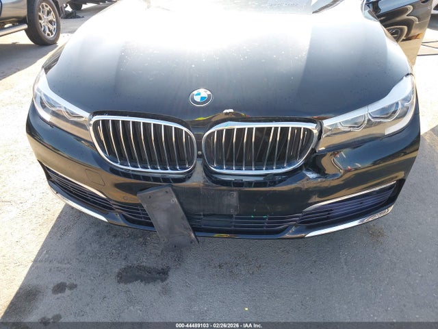 2017 BMW 740I WBA7E2C52HG739745 Photo 5