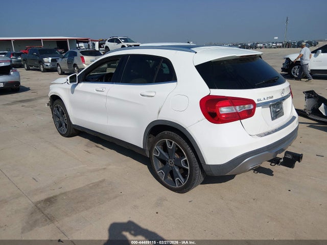 2019 MERCEDES-BENZ GLA 250 WDCTG4EBXKU012768 Photo 2
