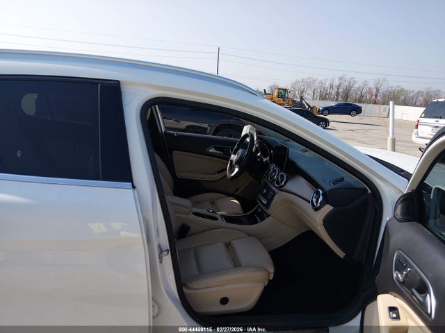 2019 MERCEDES-BENZ GLA 250 WDCTG4EBXKU012768 Photo 4