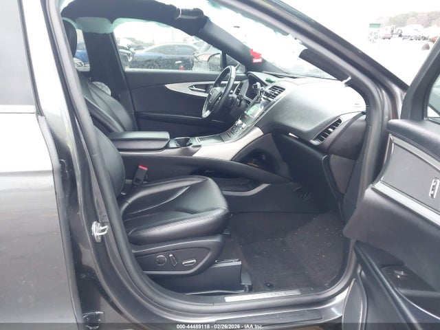 2020 LINCOLN NAUTILUS 2LMPJ6J96LBL06215 Photo 4