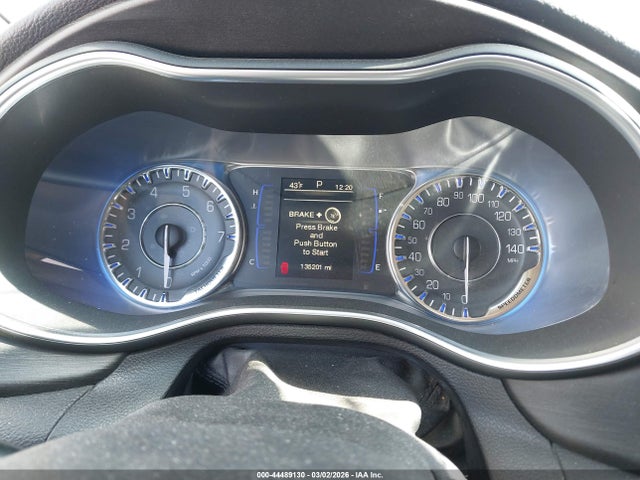 Продаж на аукціоні авто 2015 Chrysler 200 Limited, vin: 1C3CCCAB1FN732434, номер лоту: 44489130