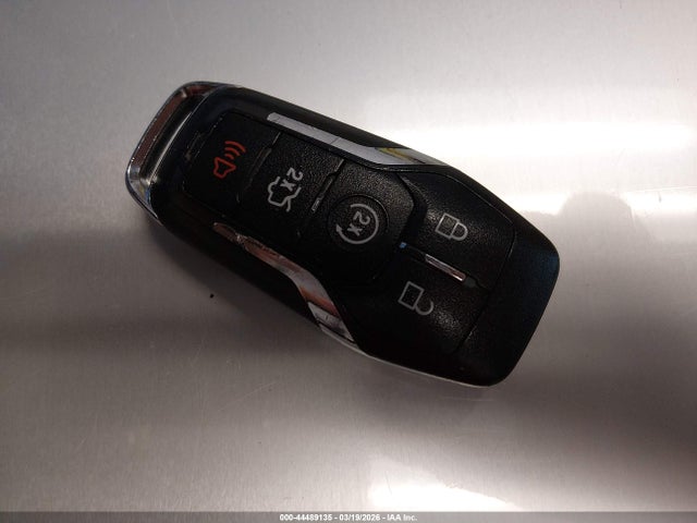 2016 Lincoln Mkz Hybrid მანქანა იყიდება აუქციონზე, vin: 3LN6L2LU7GR633807, აუქციონის ნომერი: 44489135