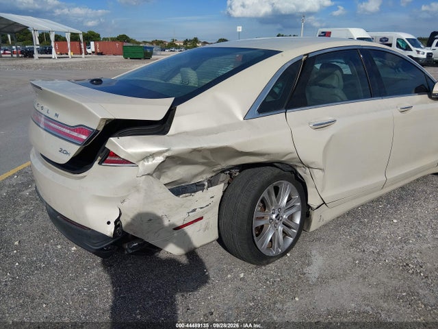 2016 Lincoln Mkz Hybrid მანქანა იყიდება აუქციონზე, vin: 3LN6L2LU7GR633807, აუქციონის ნომერი: 44489135