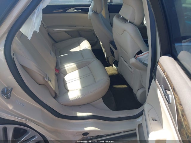 2016 Lincoln Mkz Hybrid მანქანა იყიდება აუქციონზე, vin: 3LN6L2LU7GR633807, აუქციონის ნომერი: 44489135