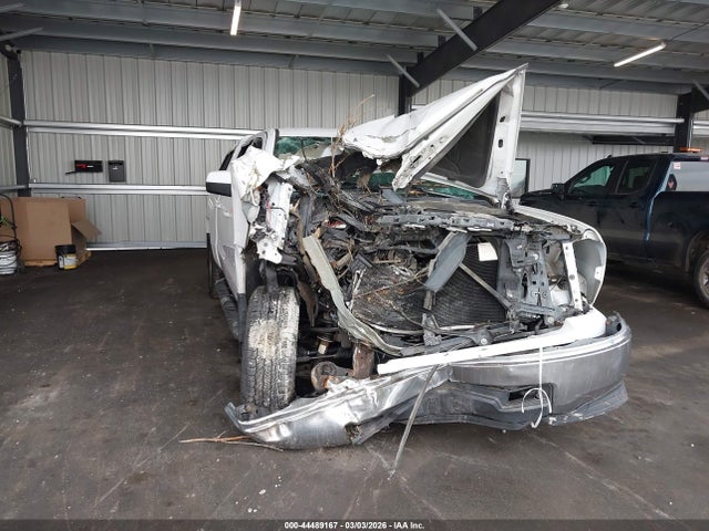 Продажа на аукционе авто 2014 Chevrolet Silverado 1500 1lt, vin: 3GCUKREC3EG227639, номер лота: 44489167