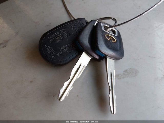 Продажа на аукционе авто 2001 Infiniti I30 Luxury, vin: JNKCA31A71T028735, номер лота: 44489190