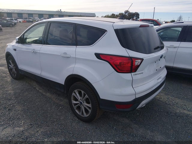 Ford ESCAPE SE 2019 1FMCU0GD7KUB31363 Image 3