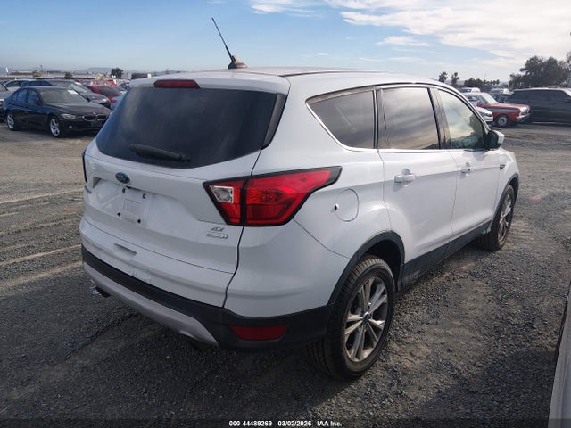 Ford ESCAPE SE 2019 1FMCU0GD7KUB31363 Image 4