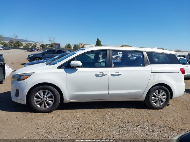 KNDMA5C15H6282855 KIA Sedona L