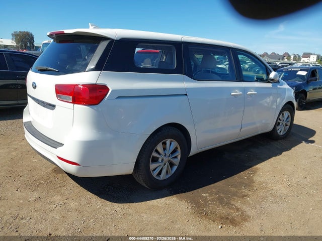 KNDMA5C15H6282855 KIA Sedona L