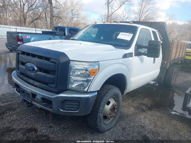 Ford F-350 Chassis Xl 2015 1FD8X3H61FEC70841 Image 14