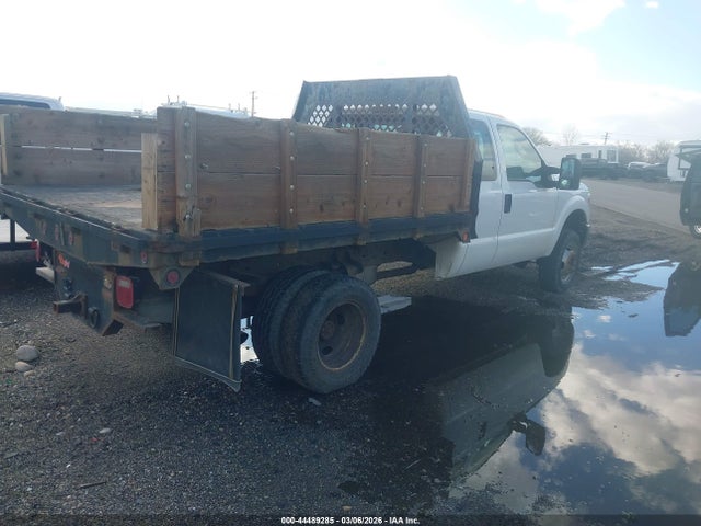 Ford F-350 Chassis Xl 2015 1FD8X3H61FEC70841 Image 4