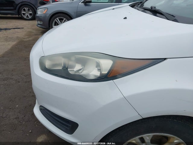 Ford FIESTA SE 2016 3FADP4BJ8GM141826 Image 18