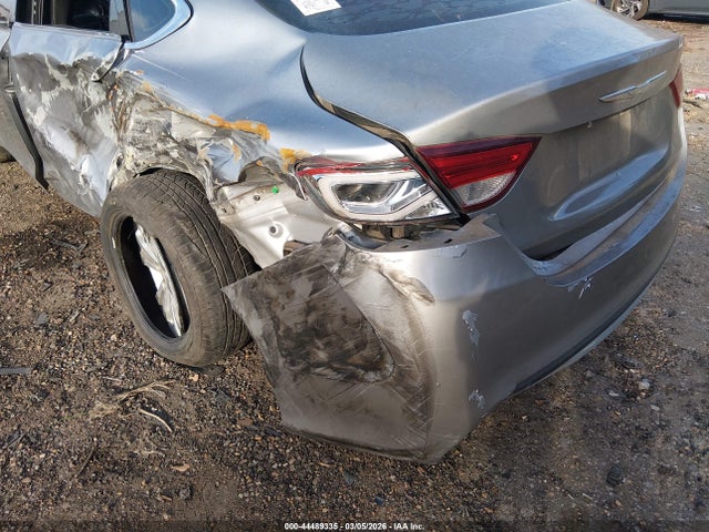 2015 Chrysler 200 Limited მანქანა იყიდება აუქციონზე, vin: 1C3CCCAB3FN754869, აუქციონის ნომერი: 44489335