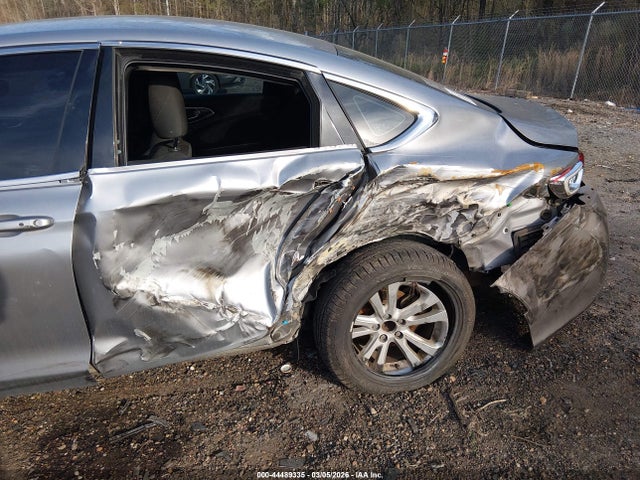 2015 Chrysler 200 Limited მანქანა იყიდება აუქციონზე, vin: 1C3CCCAB3FN754869, აუქციონის ნომერი: 44489335