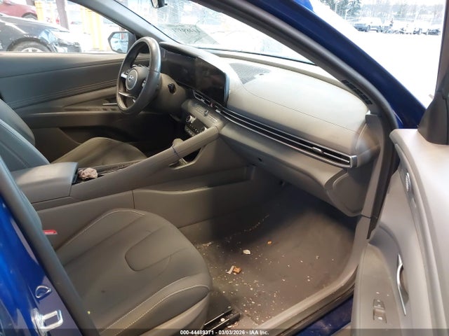 KMHLS4AG1PU404918 Hyundai ELANTRA SEL