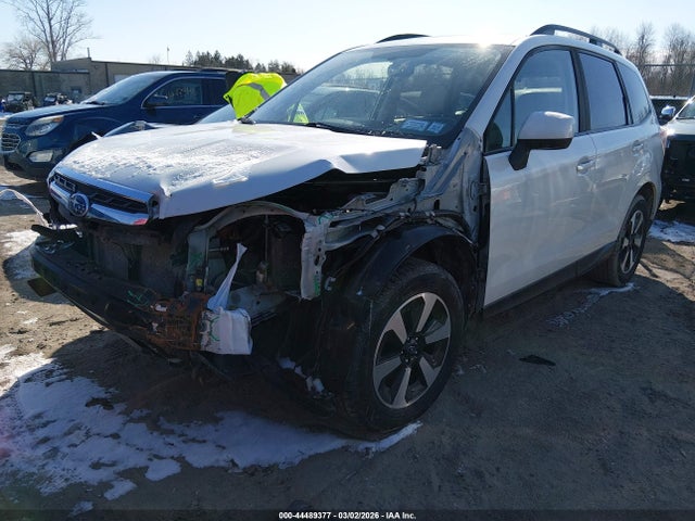 2017 Subaru Forester 2.5i Premium მანქანა იყიდება აუქციონზე, vin: JF2SJAECXHH481288, აუქციონის ნომერი: 44489377