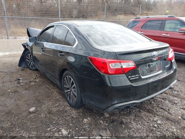 2018 SUBARU LEGACY 4S3BNAB66J3011019 Photo 2