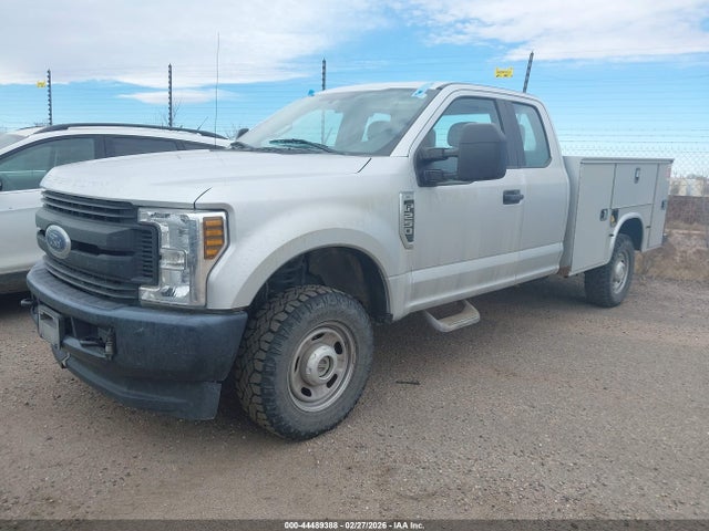 Ford F-250 Xl 2018 1FD7X2B66JEC69854 Image 2