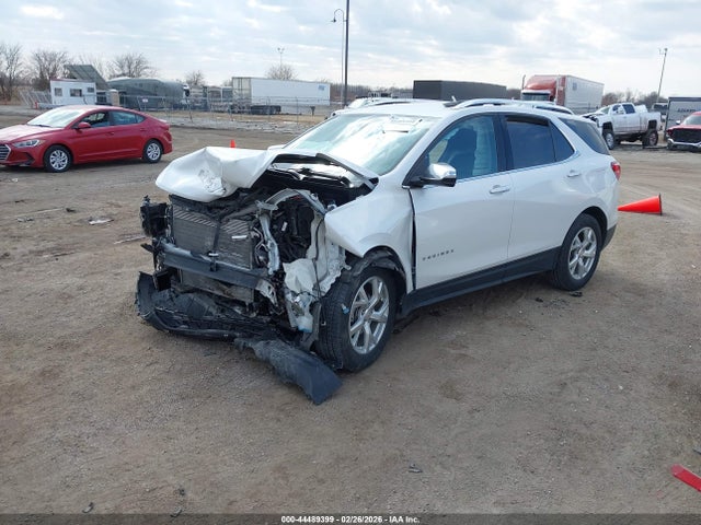 Chevrolet Equinox Premier 2018 2GNAXMEV8J6289334 Image 2