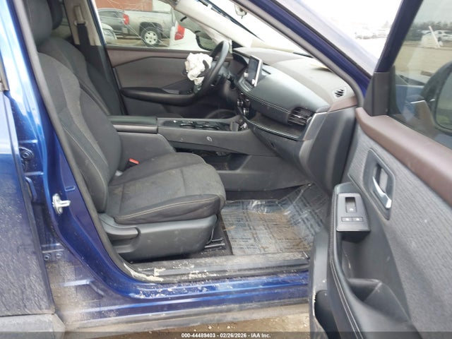 44489403 :رقم المزاد ، 5N1AT3BA7MC743418 vin ، 2021 Nissan Rogue Sv Fwd مزاد بيع