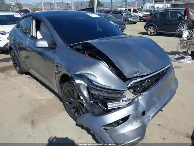 2026 TESLA MODEL Y 7SAYGDED2TF523806 Photo 0