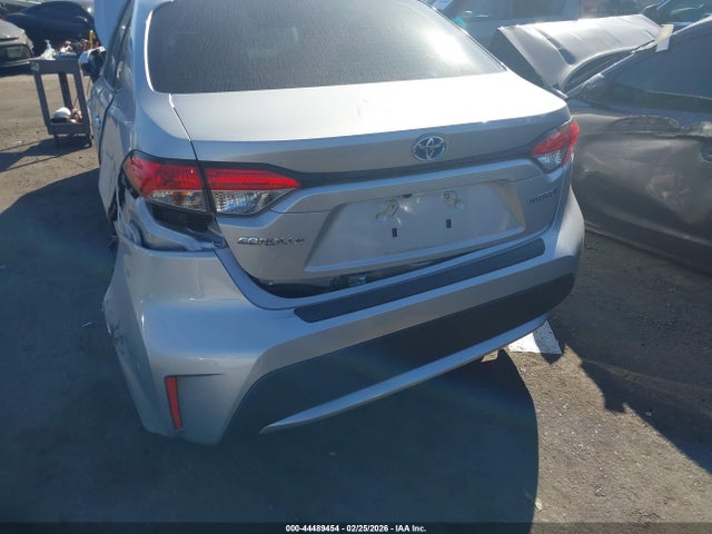 Toyota Corolla Hybrid Le 2022 JTDEAMDE4N3006065 Image 16