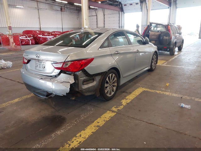 Hyundai Sonata Limited 2014 5NPEC4AC1EH825746 Image 4