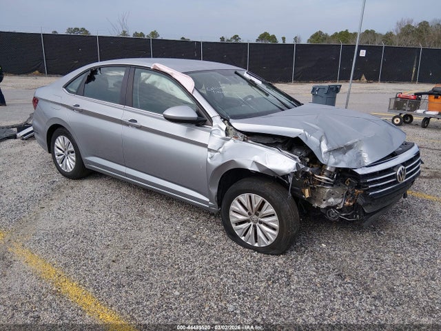 2019 Volkswagen Jetta 1.4t R-line/1.4t S/1.4t Se მანქანა იყიდება აუქციონზე, vin: 3VWCB7BU0KM272433, აუქციონის ნომერი: 44489520