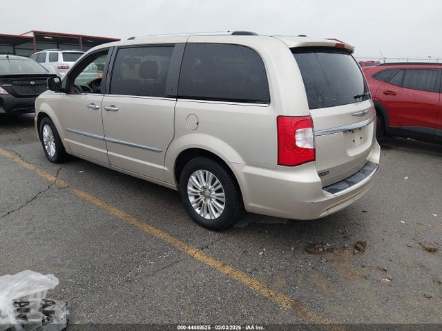 2014 Chrysler Town & Country Limited მანქანა იყიდება აუქციონზე, vin: 2C4RC1GGXER425519, აუქციონის ნომერი: 44489525