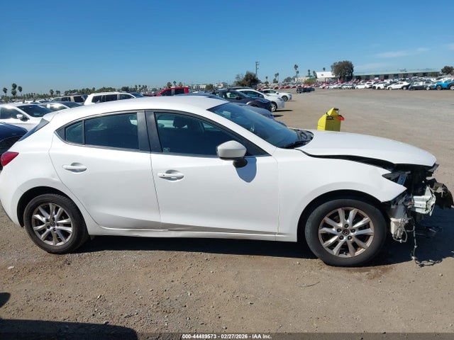 3MZBM1L77FM150105 Mazda Mazda3 I Touring