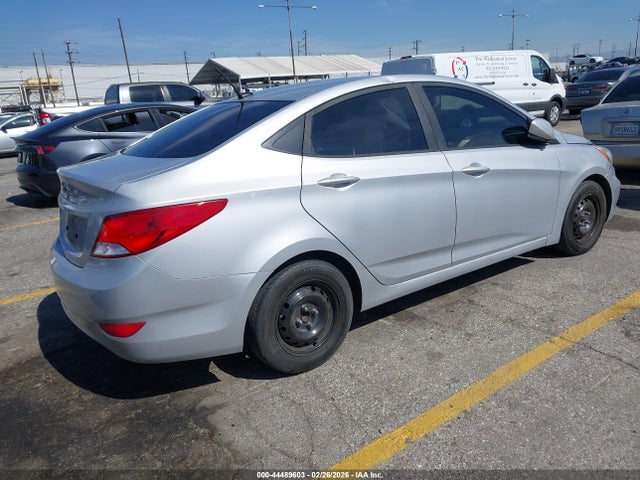 KMHCT4AE8HU179426 Hyundai ACCENT SE