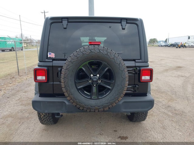 44489612 :رقم المزاد ، 1C4HJXDGXNW163923 vin ، 2022 Jeep Wrangler Unlimited Sport Altitude 4x4 مزاد بيع
