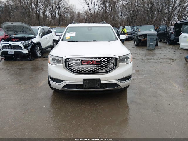 44489636 :رقم المزاد ، 1GKKNXLS1HZ236071 vin ، 2017 Gmc Acadia Denali مزاد بيع