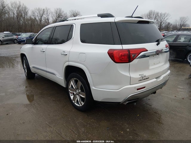 44489636 :رقم المزاد ، 1GKKNXLS1HZ236071 vin ، 2017 Gmc Acadia Denali مزاد بيع