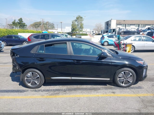 KMHC65LD4MU261214 Hyundai Ioniq Plug-in Hybrid Se