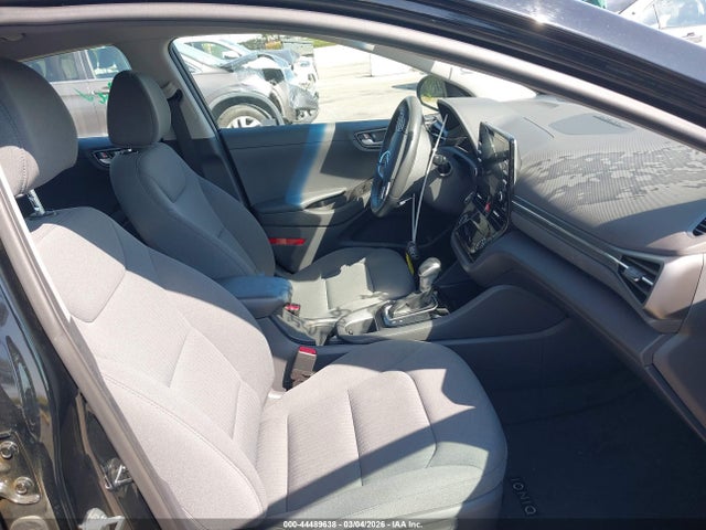 KMHC65LD4MU261214 Hyundai Ioniq Plug-in Hybrid Se